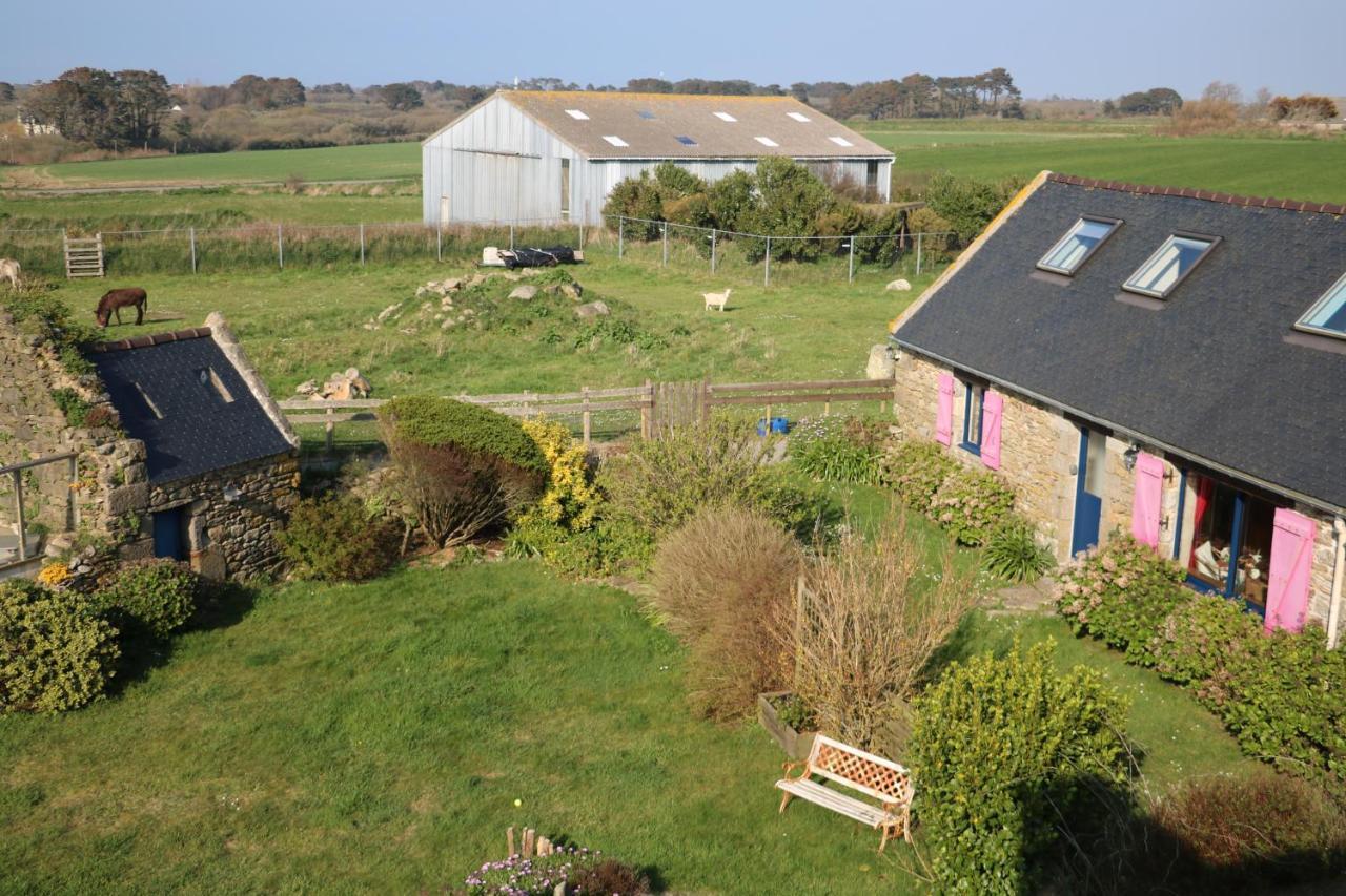Les Gites Aux Volets Roses Landunvez Exterior foto