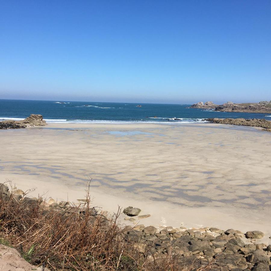 Les Gites Aux Volets Roses Landunvez Exterior foto
